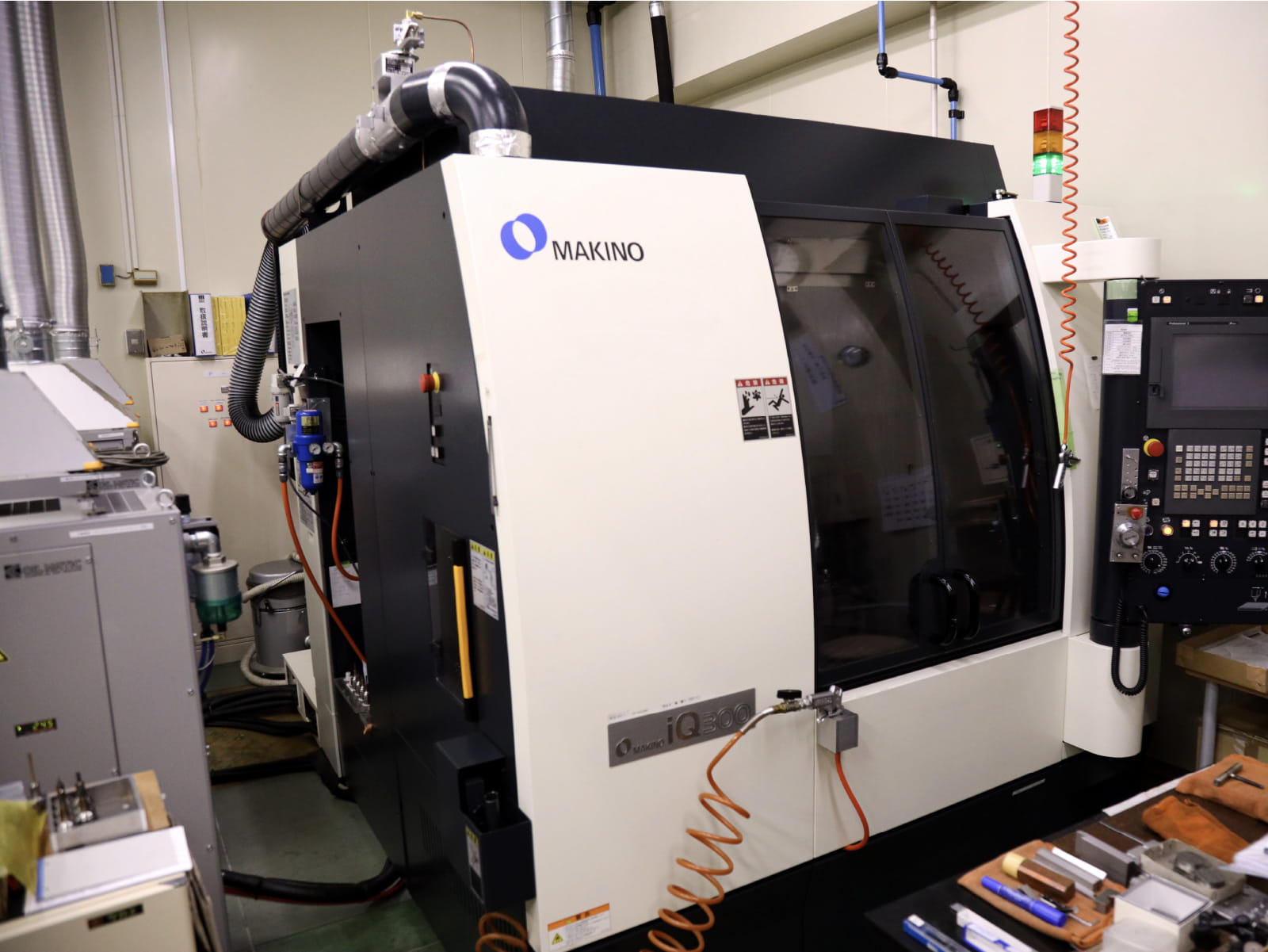 牧野フライス iQ300